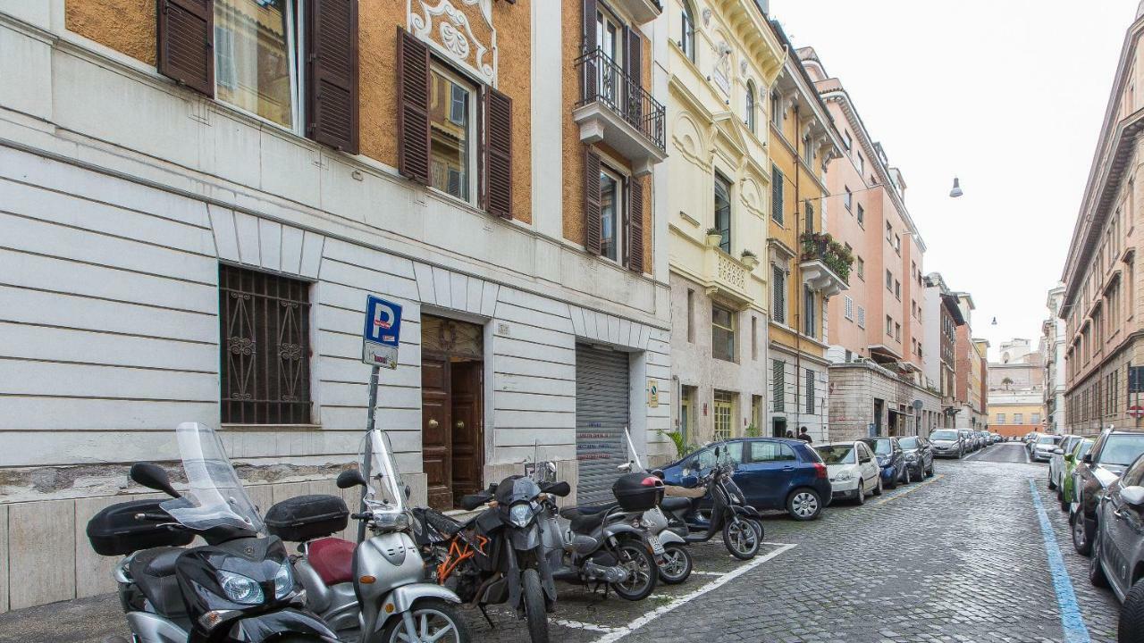 In Borgo Angelico Terrace Rom